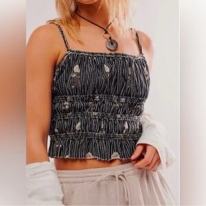 We the free Dolce Vita Smocked top - NWOT Black Size Medium